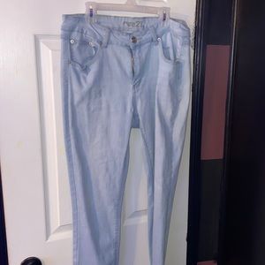 Skinny jeans